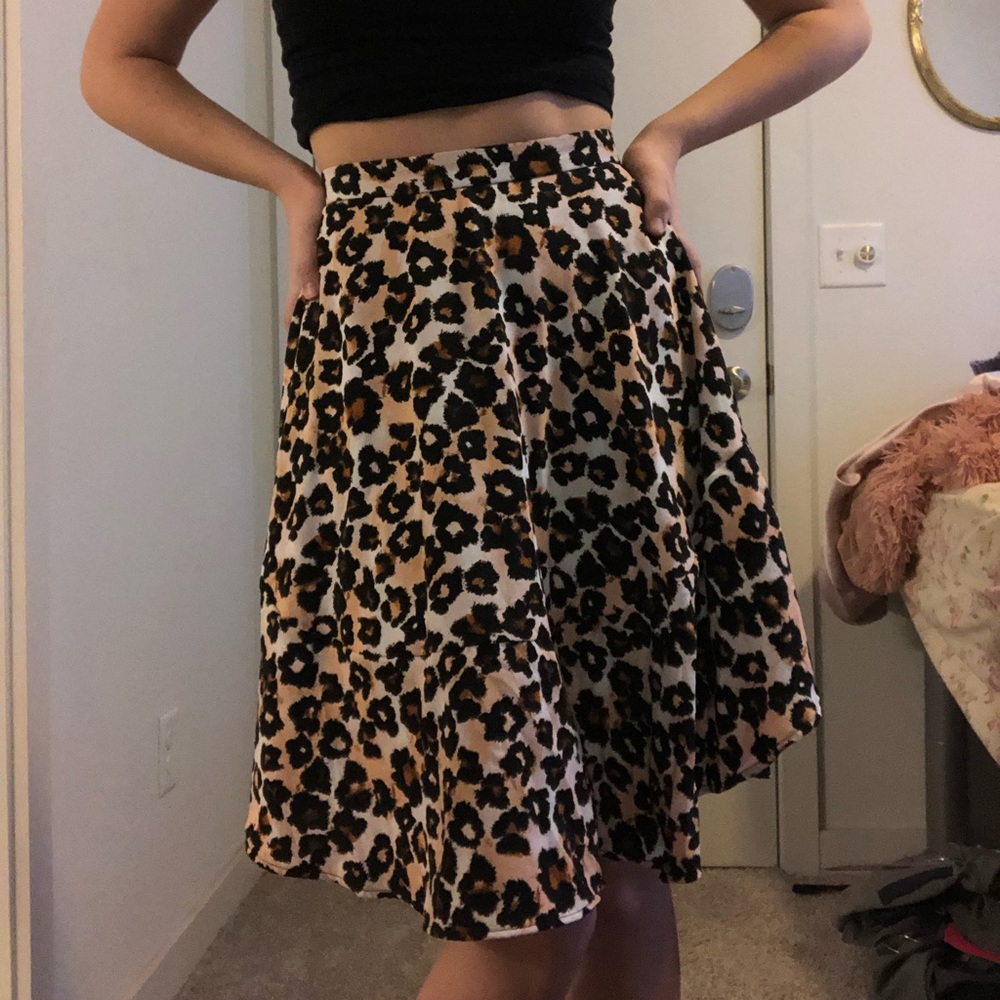 H&M Cheetah print midi skirt